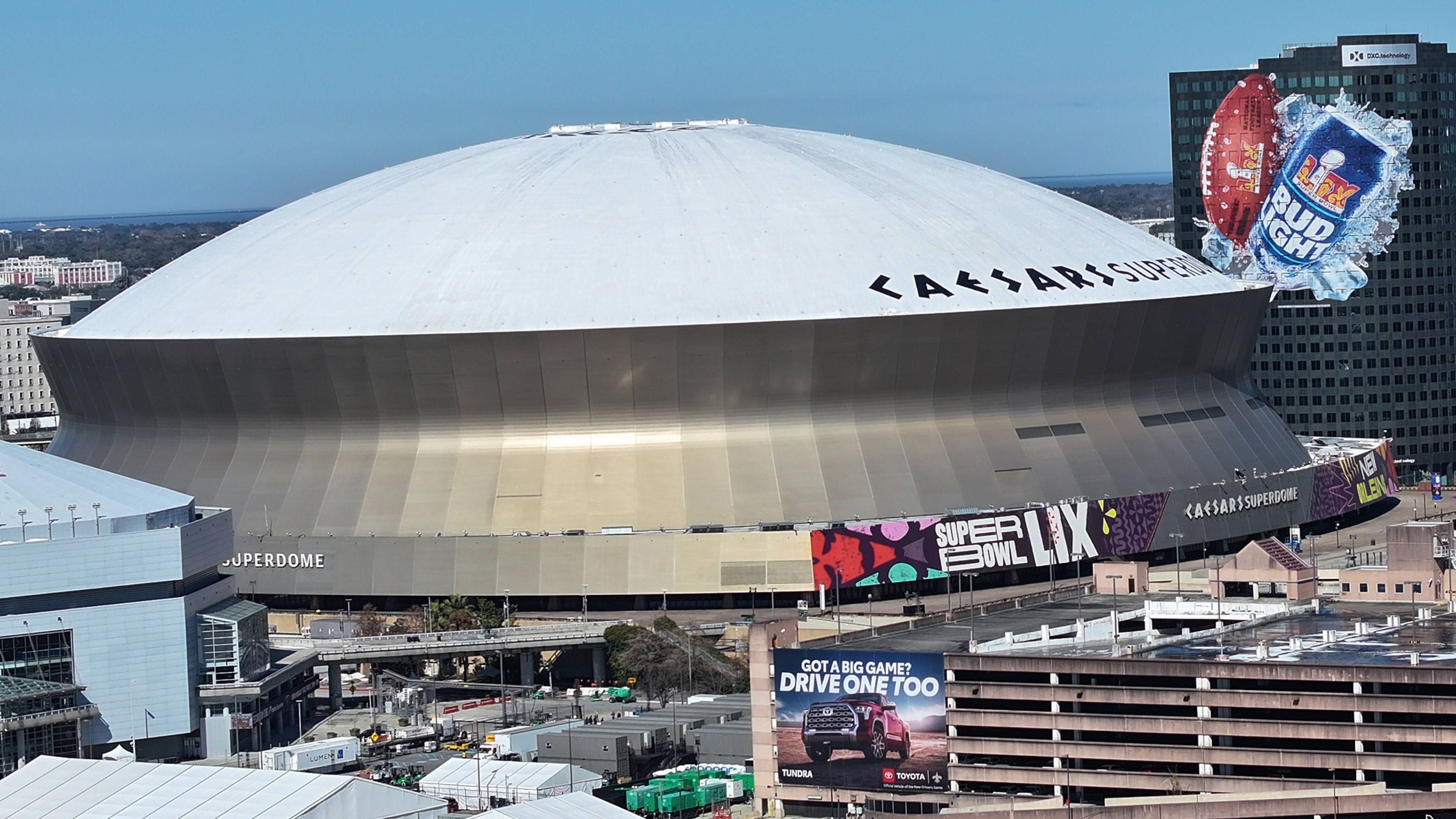 <strong>Super Bowl LIX</strong><br>Die Teilnehmer des Super Bowl LIX in New Orleans am 9. Februar stehen fest: Die Kansas City Chiefs um Quarterback Patrick Mahomes treffen auf die Philadelphia Eagles mit Jalen Hurts. Wir blicken auf die 58 vorangegangenen Super Bowls zurück.