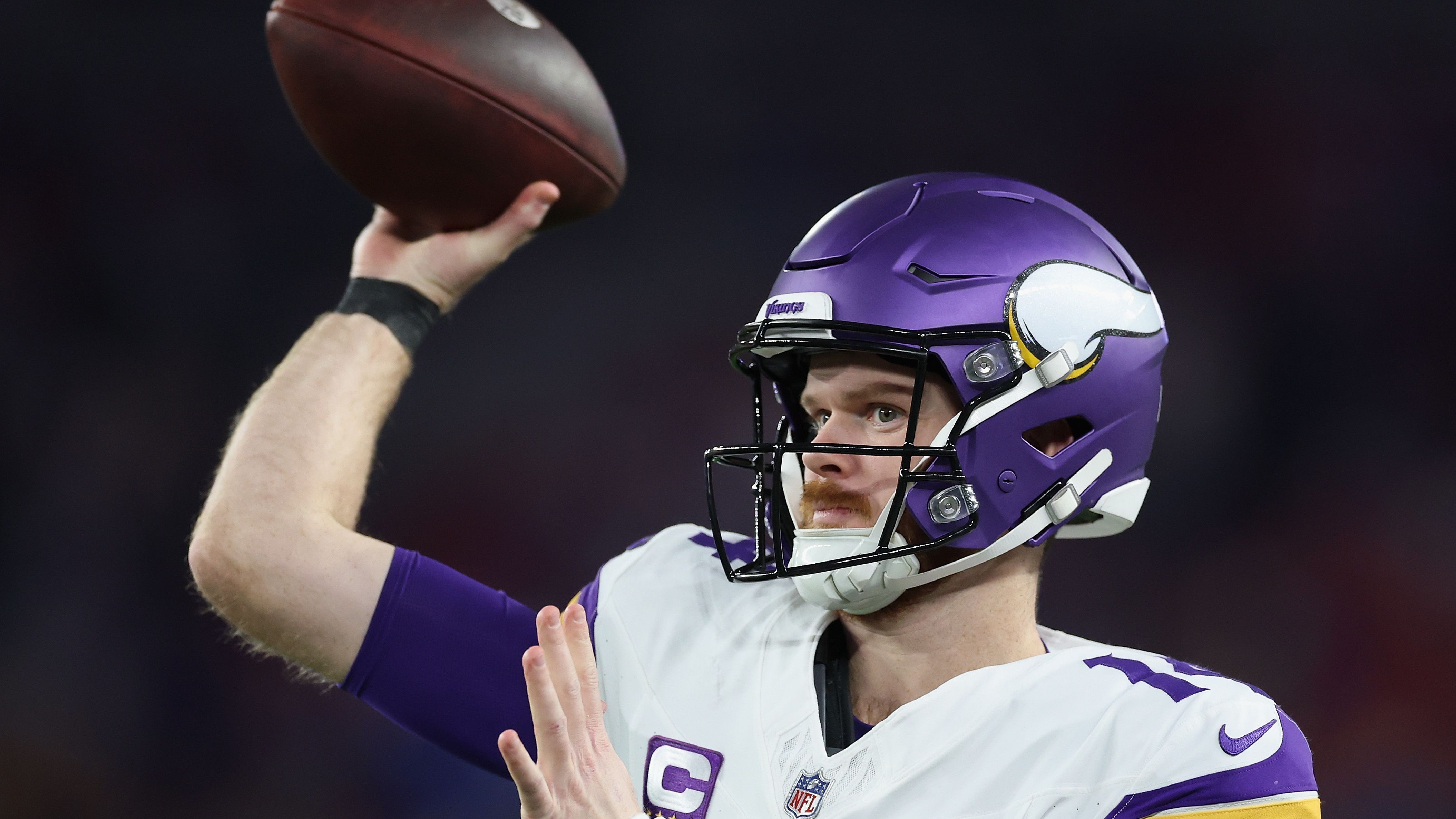 <strong>Minnesota Vikings: Sam Darnold</strong><br>Ähnlich wie Baker Mayfield hat auch Sam Darnold erst über Umwege den Durchbruch zum Top-Quarterback geschafft. Auch wenn es für Darnold und die Vikings am Ende nicht zum ganz großen Wurf gereicht hat, ist er unser Vikings-MVP.