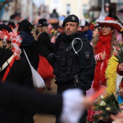 urn:newsml:dpa.com:20090101:240212-911-007928