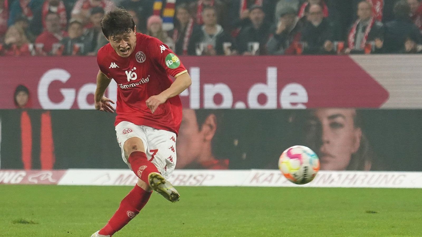 
                <strong>Geteilter 3. Platz: 1. FSV Mainz 05</strong><br>
                &#x2022; Anzahl der Aluminiumtreffer: 7<br>&#x2022; Spieler mit den meisten Aluminiumtreffern: Jae-sung Lee (2)<br>
              