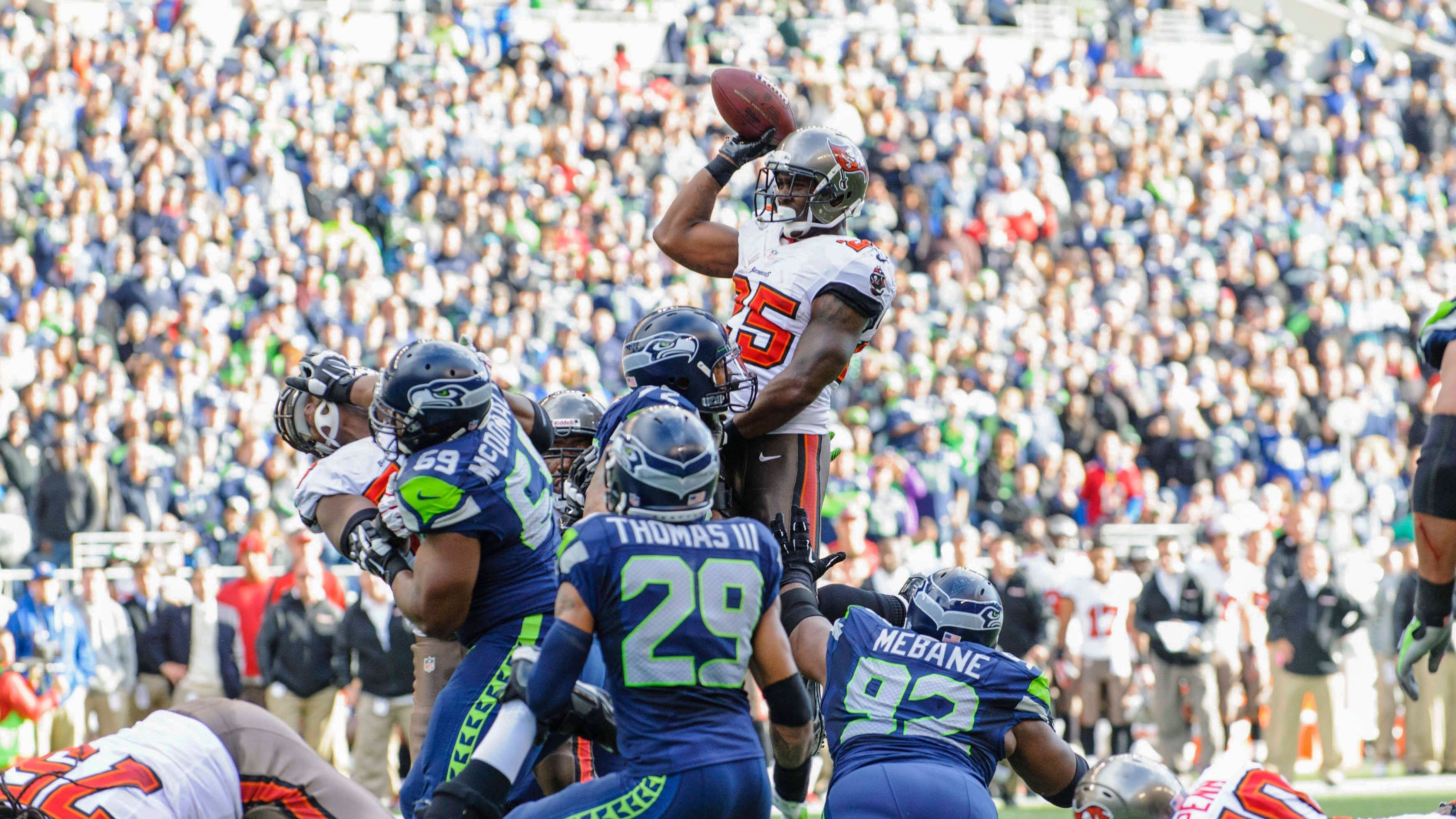 <strong>Mike James (Tampa Bay Buccaneers)</strong><br>Position: Running Back<br>Jahr: 2013<br>Gegner: Seattle Seahawks