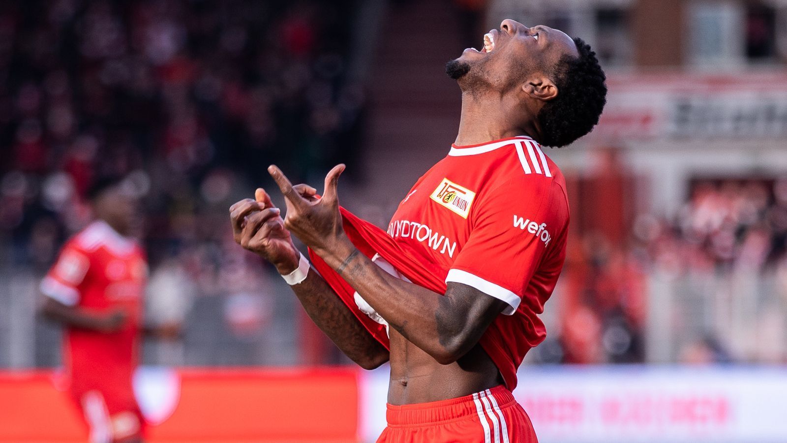 
                <strong>Platz 3 - Union Berlin </strong><br>
                &#x2022; <strong>Coronafälle</strong>: 21<br>&#x2022; <strong>Kadergröße</strong>: 30<br>&#x2022; <strong>Prozentualer Anteil</strong>: 70 Prozent<br>
              