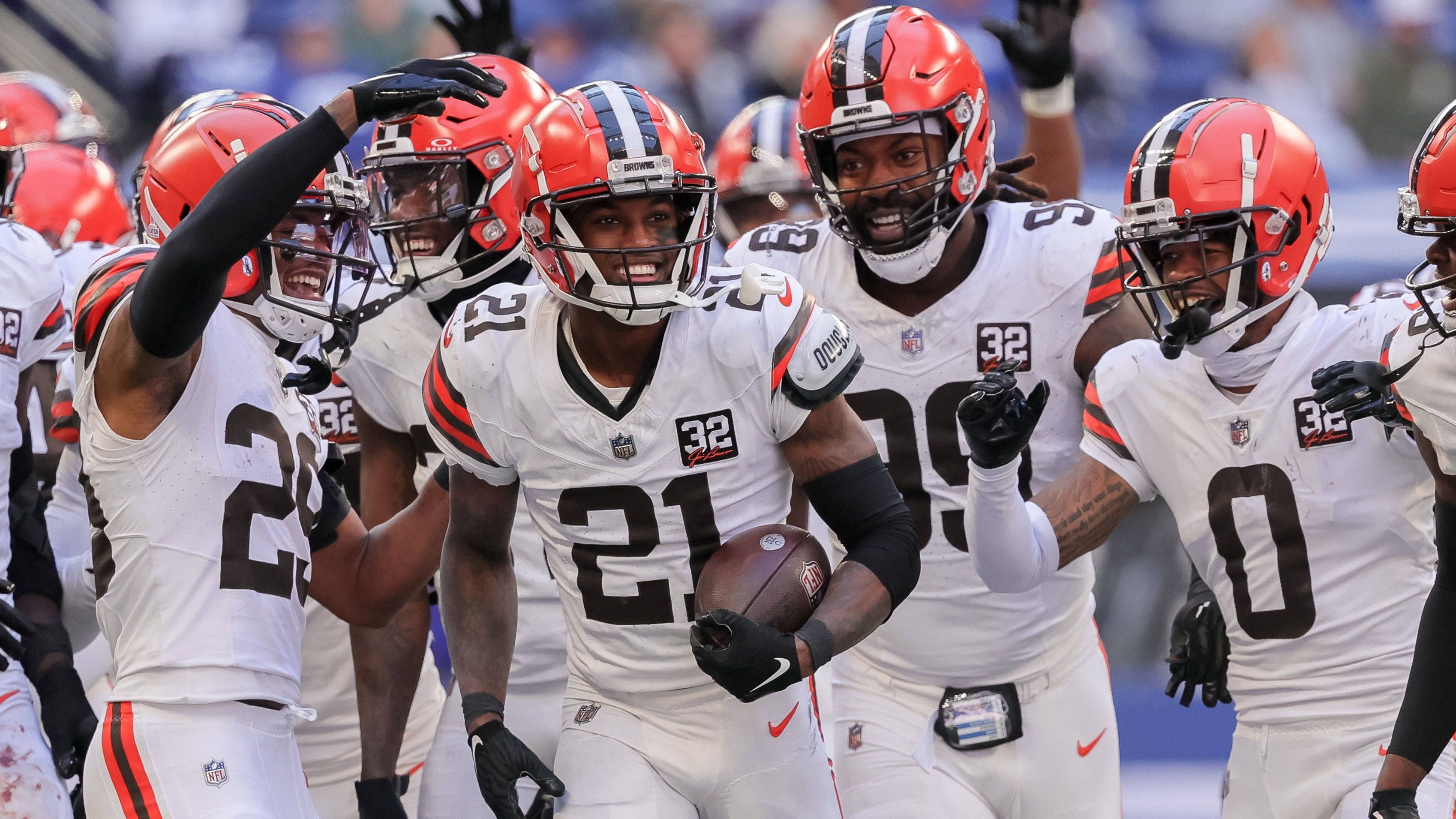 <strong>Platz 19: Cleveland Browns - 33,1 Millionen US-Dollar</strong><br>Anzahl der Spieler: 13<br>Top-Verdiener: Denzel Ward (CB) - 12,1 Millionen US-Dollar<br>Durchschnitts-Cap-Space pro Spieler: 2,5 Millionen US-Dollar<br>Prozentualer Anteil der&nbsp;Secondary am Cap Space: 11,37%