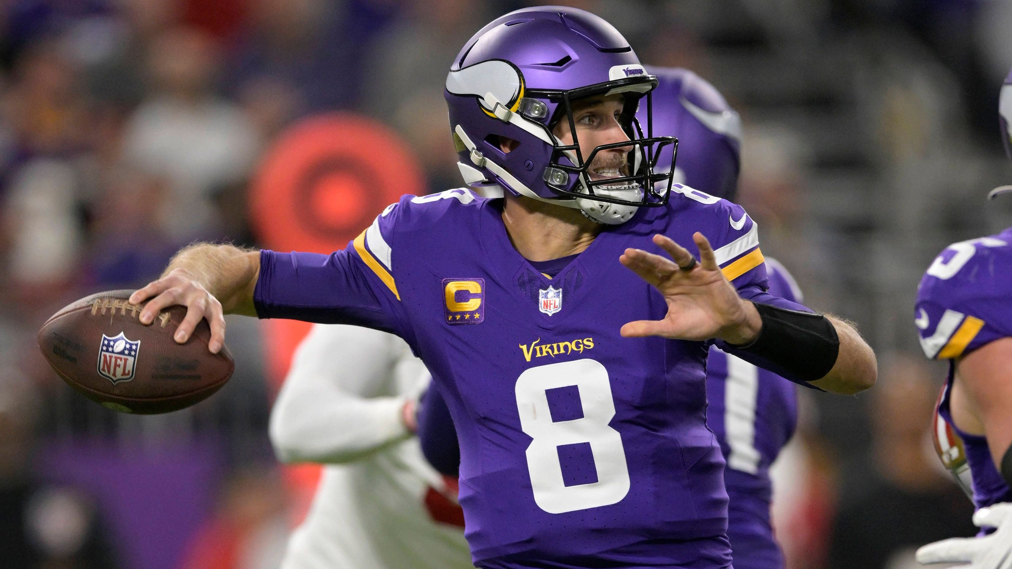 <strong>Gewinner: Kirk Cousins (Minnesota Vikings)<br></strong>Es war bisher nicht gerade eine einfache Saison für die Minnesota Vikings. Nur zwei Siege standen auf der Habenseite, obwohl Quarterback Kirk Cousins gute Statistiken auflegte. Die wichtigste Statistik kam jedoch stets zu kurz: Siege. Nun kamen auch noch die San Francisco 49ers nach Minneapolis - und das zur Prime Time.