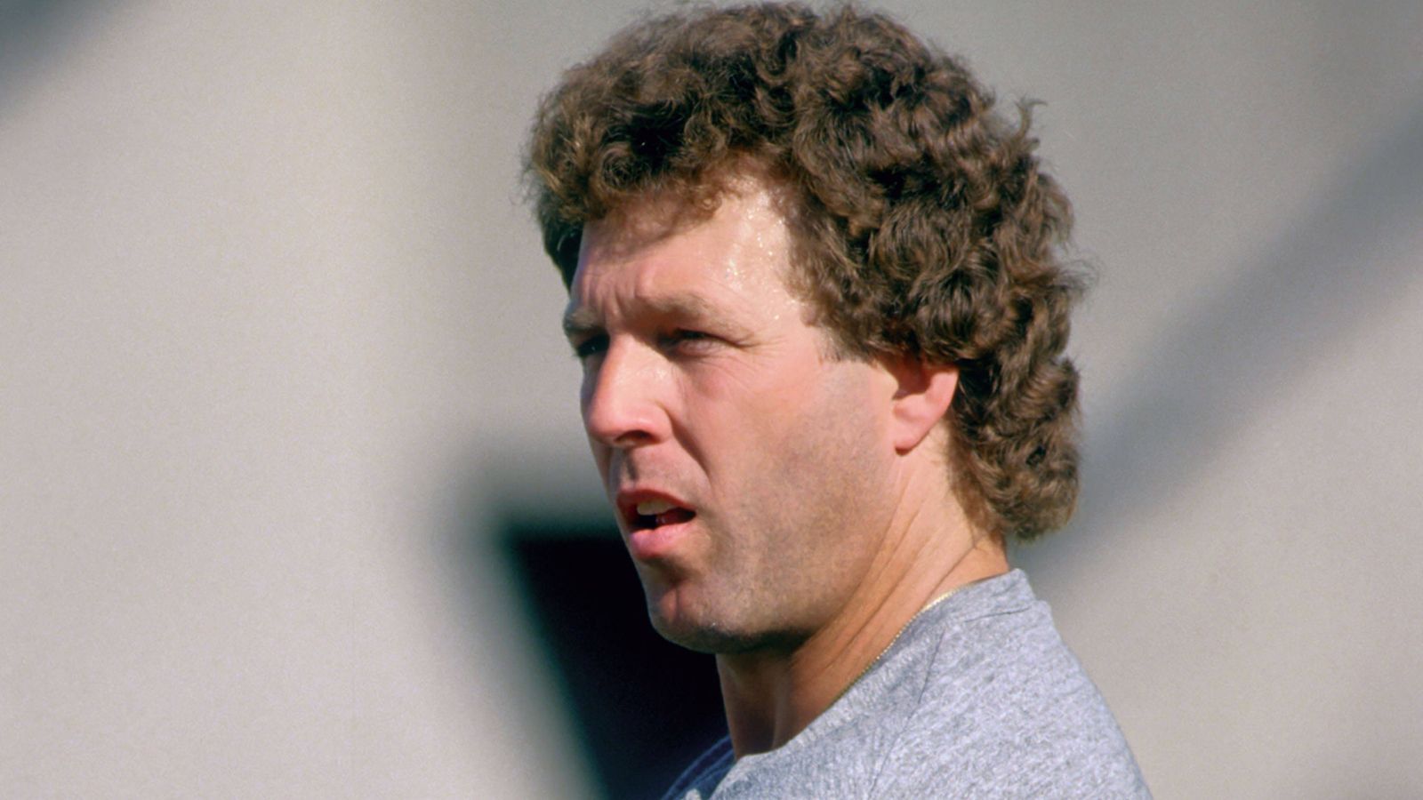 <strong>1982: Mark Moseley (Kicker, Washington Redskins)</strong><br>20 von 21 Versuchen getroffen - eine damalige Rekordrquote von über 95 Prozent. Im selben Jahr gewannen die Redskins auch den Super Bowl. Moseley schoss den Ball immer mit der Fußspitze, eine andere Technik als heutzutage. Er ist der einzige Kicker, der bislang MVP wurde.