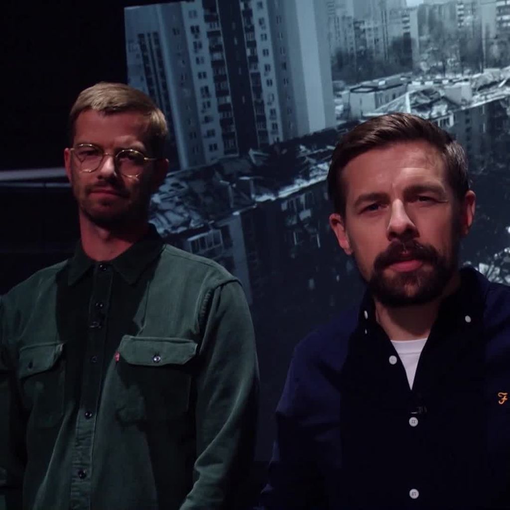 "Brandmauer" gefallen: Joko, Klaas und weitere Stars protestieren