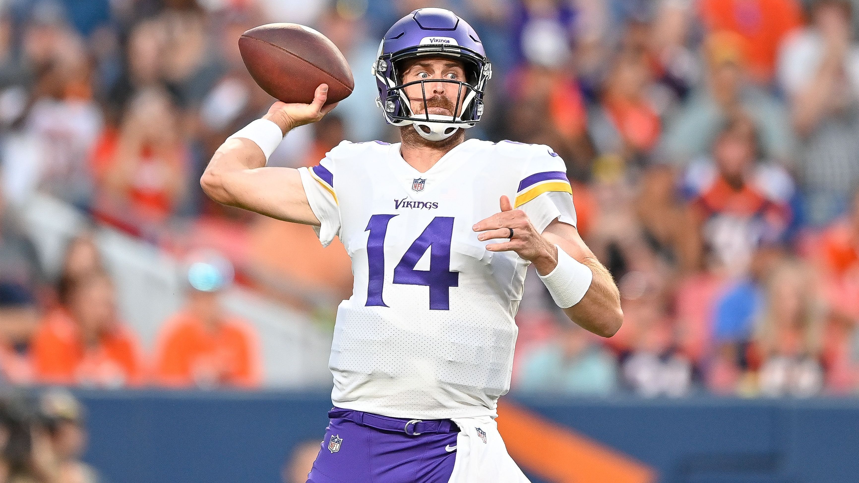 <strong>Sean Mannion (Seattle Seahawks)</strong><br>Die Seattle Seahawks haben nach der Leistenverletzung von Geno Smith die Verpflichtung von Quarterback Sean Mannion für den Practice Squad bestätigt. Erst Ende November wurde der 31-Jährige von den Minnesota Vikings freigegeben. Zuvor war Mannion schon zwei Mal bei den Seahawks. Bislang spielte Mannion 14 Mal in der NFL, davon drei Mal als Starter.