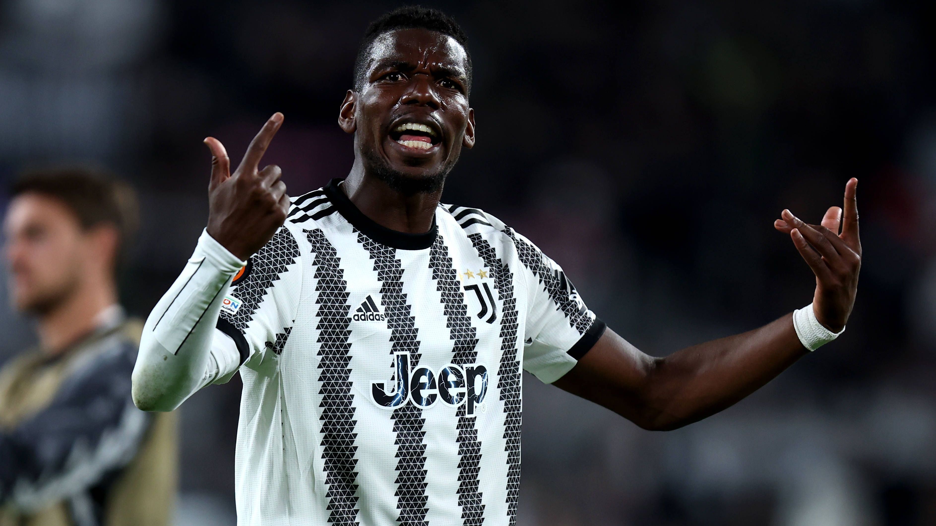 <em><strong>Paul Pogba (vereinslos)</strong><br>Im Buhlen um Paul Pogba steigt nun wohl neben der AS Monaco noch ein weiterer Verein ein. Laut dem französischen Portal "Foot Mercato" hat der Mittelfeldspieler Interesse aus Saudi-Arabien geweckt. Demnach bemüht sich Al-Ittihad um die Dienste des Franzosen. Der Meister der Saudi Pro League soll bereits im Kontakt mit Pogba stehen, der seit November 2024 vereinslos ist. Intern herrscht aber wohl noch Uneinigkeit über einen Transfer bei dem Wüsten-Klub.</em>