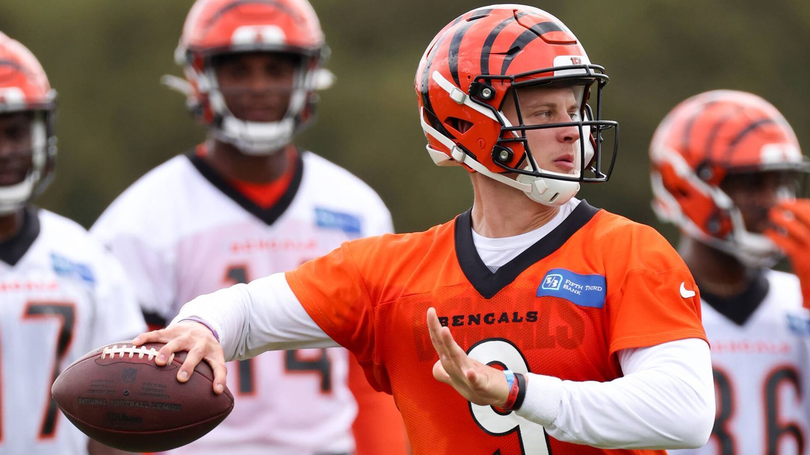 
                <strong>Cincinnati Bengals</strong><br>
                OTA Offseason Workouts: 6. - 7. Juni, 9. Juni, 14. - 16. JuniRookie Minicamp: 13. Mai
              