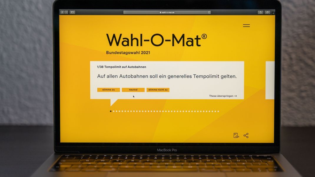 Online zur Wahlentscheidung. Mit dem Wahl-O-Mat oder dem neuen Real-O-Mat