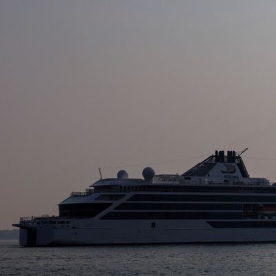 Eine Viruserkrankung grassiert auf einem Kreuzfahrtschiff. (Symbolbild)