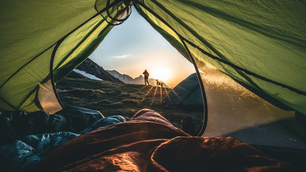 Tipps und Tricks für das richtige Zelt, um Outdoor übernachten zu können. 
