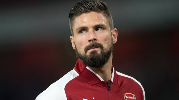 
                <strong>Olivier Giroud</strong><br>
                Er ist die wahrscheinlichste und wohl auch bequemste Lösung, sollte Aubameyang zum FC Arsenal gehen. Der 31-Jährige hat seine allerbesten Tage zwar hinter sich, könnte als Lösung für die Rückrunde aber funktionieren, auch wenn er ein anderer Spielertyp als Aubameyang ist. Doch wer weiß: Mit dem Ziel WM vor Augen – vielleicht findet Giroud zu alter Topform zurück.
              