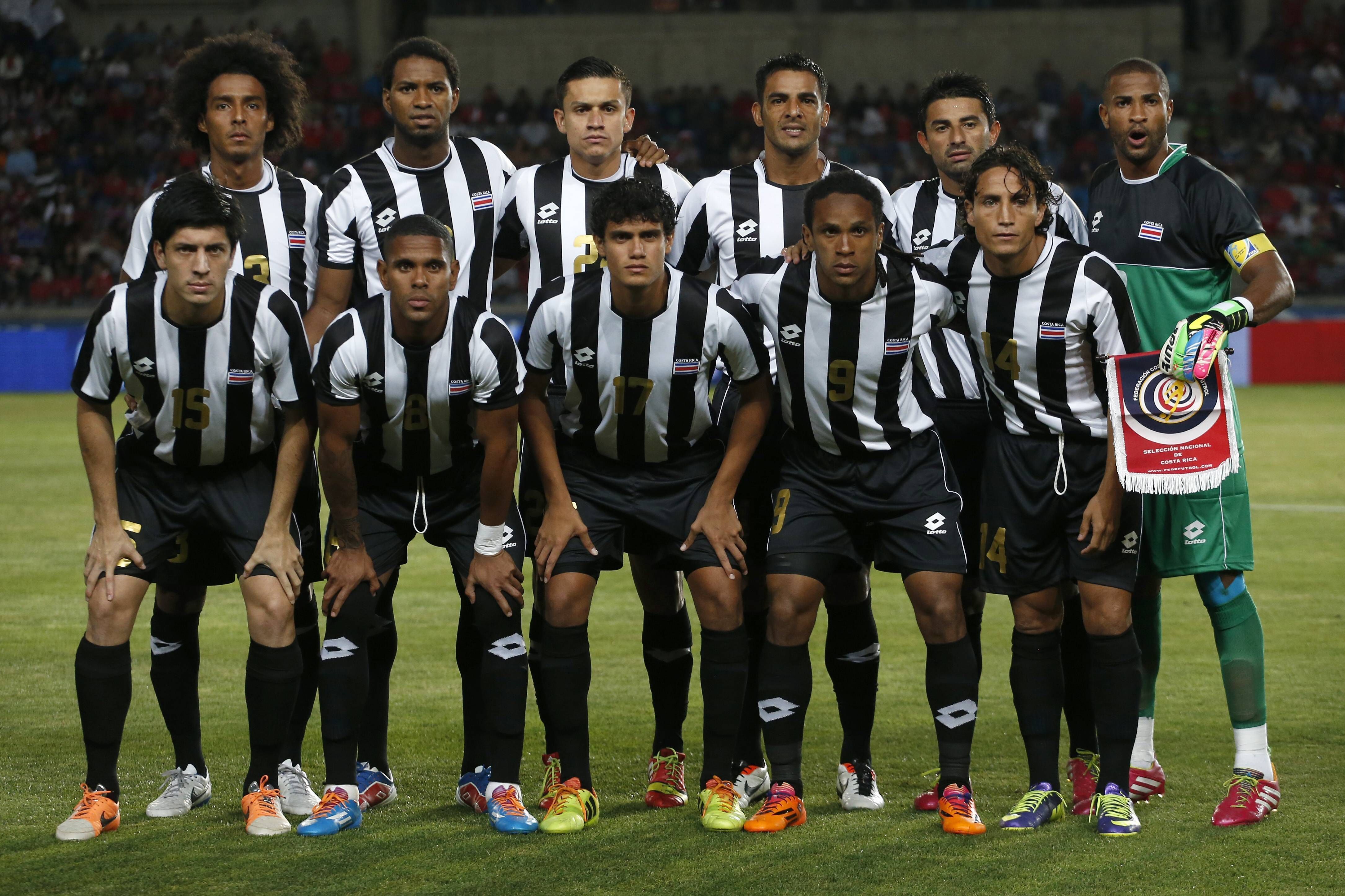 
                <strong>Costa Rica - "Los Ticos"</strong><br>
                Der Spitzname der costa-ricanischen Nationalmannschaft lautet "Los Ticos" und ist die simple Selbstbezeichnung der Costa Ricaner. Unter dem Namen "Ticos" sind die Einwohner Costa Ricas im Allgemeinen in Lateinamerika bekannt. 
              