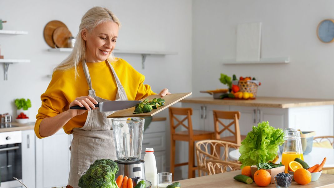 Immer mehr Menschen verzichten im Januar auf tierische Produkte. Das heißt aber nicht, dass du im Veganuary nicht mindestens genau so leckeres Essen auf den Tisch kommt.