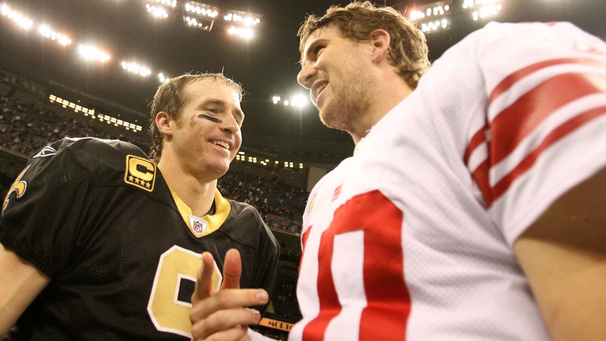 Nov. 28, 2011 - New Orleans, Louisiana, U.S. - (left to right) New Orleans Saints quarterback DREW BREES talks with New York Giants quarterback ELI MANNING at the Mercedes-Benz Superdome after a re...