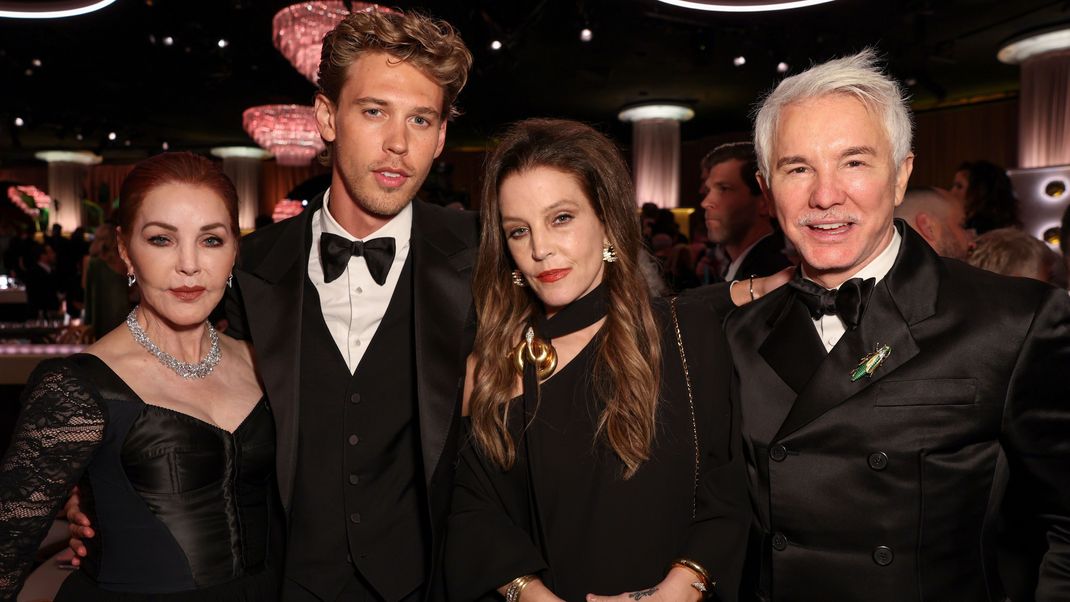 Priscilla Presley, Elvis-Darsteller Austin Butler, Lisa Marie Presley und Regisseur Baz Luhrmann auf den 80. Golden Globe Awards®. Lisa Marie und Priscilla freuten sich, als Austin einen Preis für seine Darstellung als "Elvis" im gleichnamigen Film absahnte.