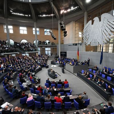 Bundestag - Sondersitzung zur Grundgesetzänderung