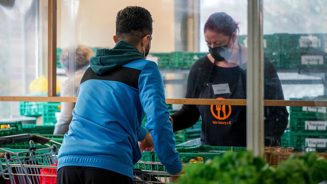 Bürgergeld-Empfänger:innen sollen künftig einer gemeinnützigen Tätigkeit nachgehen.