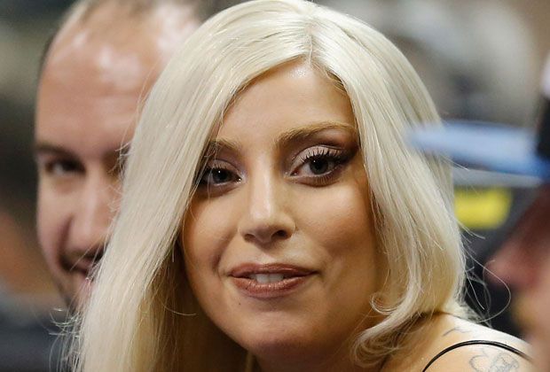 
                <strong>Begeisterung bei Lady Gaga</strong><br>
                Die sportliche Vorstellung von Alba Berlin und den San Antonio Spurs in der Berliner O2-World schien Lady Gaga offensichtlich gefallen zu haben.
              