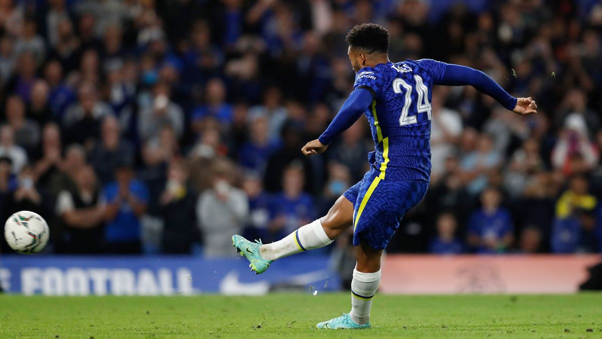 Reece James verwandelt den entscheidenden Elfmeter
