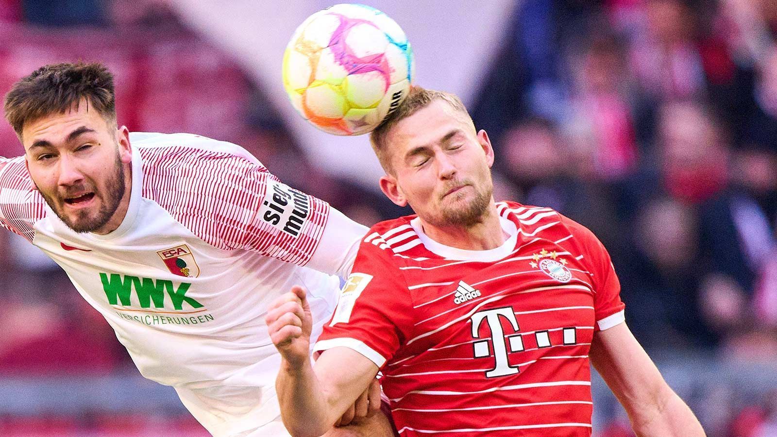 
                <strong>Matthijs de Ligt</strong><br>
                Robuster Kämpfer auf der linken Verteidigerseite. Hält in der 36. Minute den Ball sogar mal gekonnt mit der Hacke im Spiel. Weitaus weniger gefordert als noch gegen PSG am Mittwoch, aber stets wach. Ausnahme ist die Szene, in der er den Strafstoß für den FCA verschuldet. Darf in der 83. Minute runter. ran-Note: 3
              