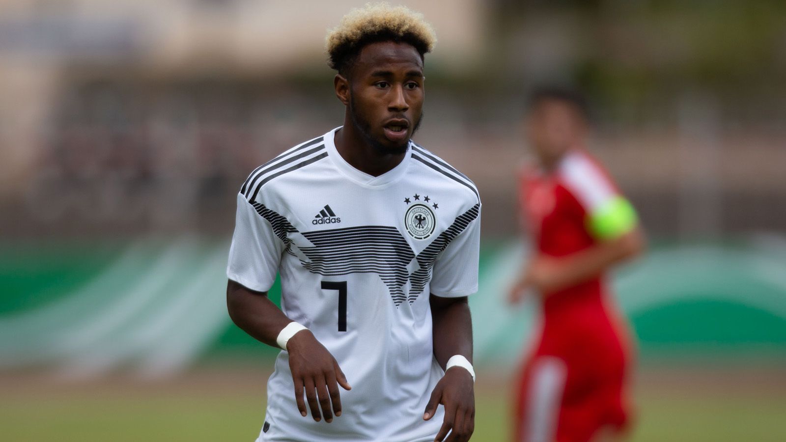 
                <strong>John Yeboah Zamora</strong><br>
                Position: MittelfeldAlter: 18 JahreVerein: VfL WolfsburgU19-Länderspiele: 4/1 ToreProfispiele: Noch keine Bundesliga- oder Zweitligaspiele
              