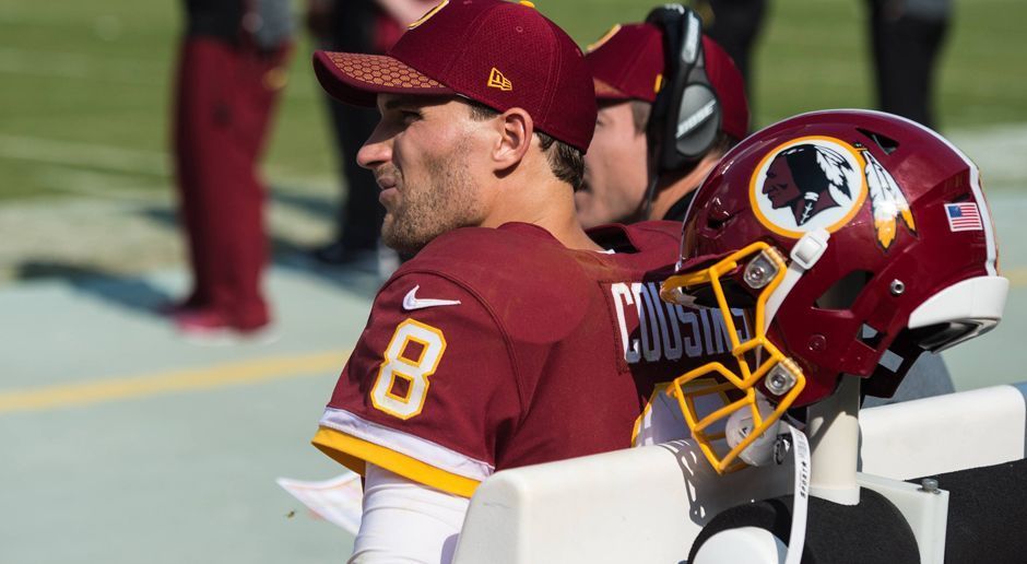 
                <strong>Verlierer: Kirk Cousins</strong><br>
                Für Kirk Cousins geht es in dieser Saison um nicht weniger als den potenziell größten NFL-Vertrag der Spielzeit 2018. Top-Leistungen sind jetzt gefordert. Doch sein Auftritt mit einem Touchdown bei drei Interceptions gegen die Eagles sprach eher für ein Jahr Sabbatical 2018. Immerhin: In den letzten beiden Jahren startete Cousins ähnlich mau und steigerte sich im Saisonverlauf.
              