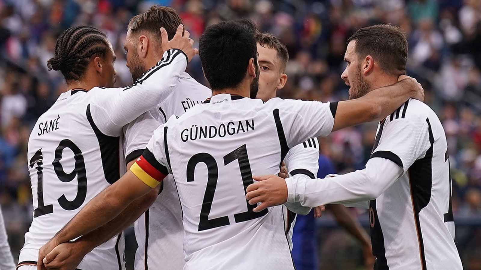 <strong>DFB-Team vor Türkei und Österreich: Die Form der Schlüsselspieler</strong><br>Die deutsche Nationalmannschaft bestreitet am 18. und 21. November gegen die Türkei und in Österreich zwei wichtige Testspiele auf dem Weg zur EM 2024 im eigenen Land. Welche Schlüsselspieler sind im Vorfeld besonders gut in Form und wer ist nicht gut drauf? <strong><em>ran</em></strong> macht den Formcheck.