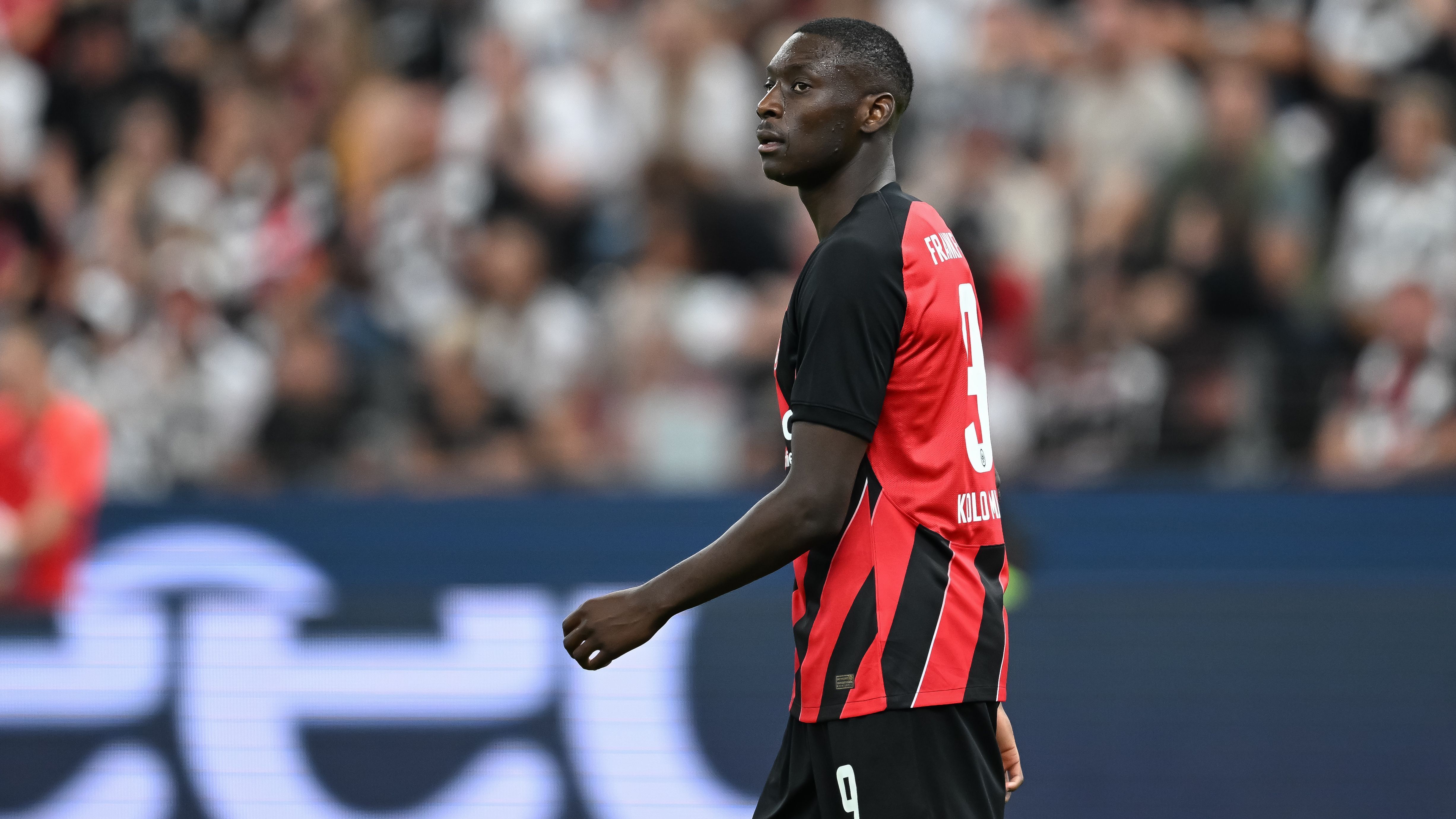 <strong>Die vertragslosen Stürmer-Optionen für Eintracht Frankfurt</strong><br>Auf den letzten Drücker verkaufte Eintracht Frankfurt am "Deadline Day" Randal Kolo Muani zu Paris Saint-Germain. Die Hessen sind damit um möglicherweise bis zu 95 Millionen Euro reicher, im Angriff klafft jedoch eine Lücke - zumal auch noch Europa-League-Held Rafael Borre an Werder Bremen abgegeben wurde.