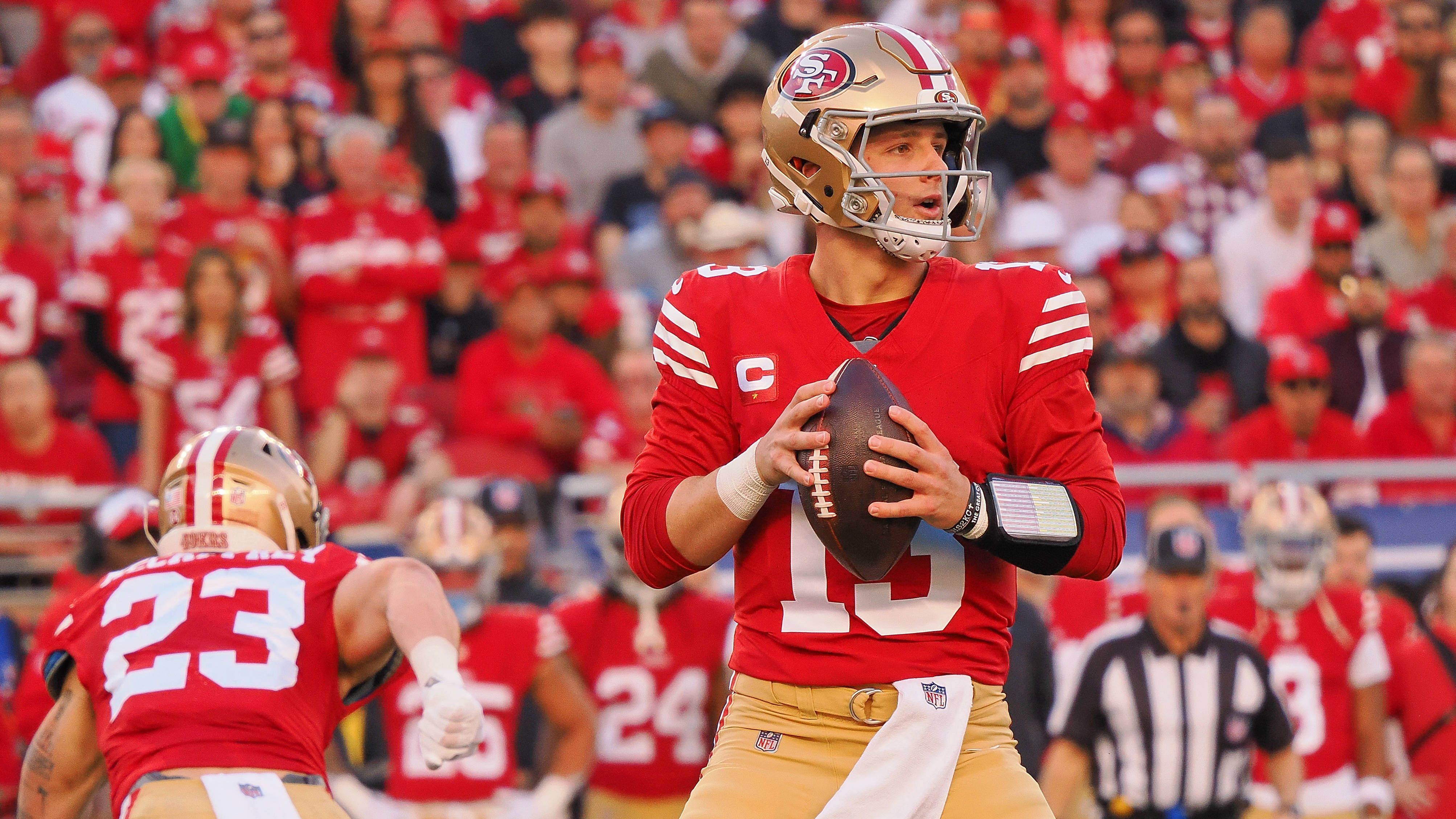 <strong>Quaterback: Brock Purdy (San Francisco 49ers)</strong><br>Passing Yards:&nbsp;4280<br>Passing Attempts:&nbsp;444<br>Completion-Rate: 69,4 Prozent<br>Touchdows:&nbsp;31<br>Interceptions: 11