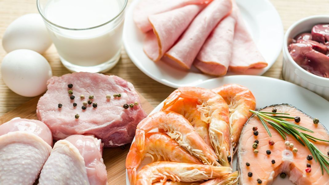 Die Dukan-Diät beinhaltet viel proteinreiche Kost wie Fleisch und Fisch.