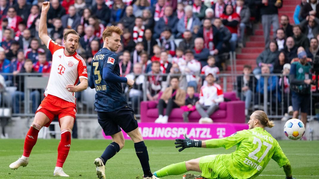 Harry Kane von München trifft zum 3:1.&nbsp; Der Torschütze brachte beim Spiel gegen Mainz den Ball dreimal ins Netz.