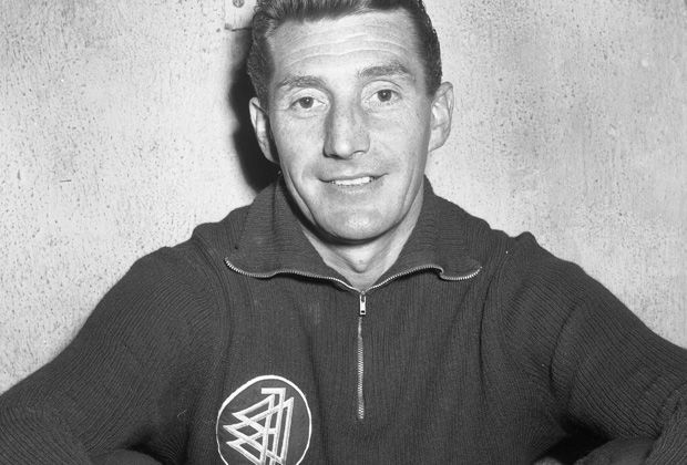 
                <strong>Fritz Walter (30 Spiele als Kapitän)</strong><br>
                Fritz Walter, eine der großen Legenden des ersten deutschen Weltmeistertitels 1954, brachte es auf 30 Spiele als Kapitän. Außerdem ist das FCK-Idol der erste Ehrenspielführer der Nationalmannschaft.
              