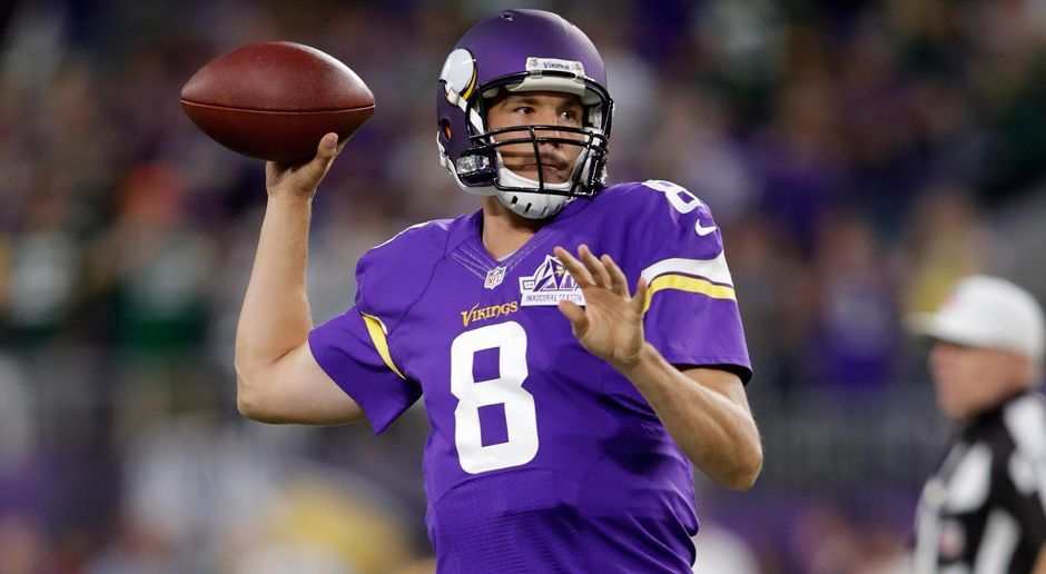 
                <strong>Sam Bradford (Minnesota Vikings)</strong><br>
                Gewinner – Sam Bradford (Minnesota Vikings): Knapp zwei Wochen hatte Sam Bradford nach seinem Wechsel von den Philadelphia Eagles Zeit, um das Playbook der Vikings zu verinnerlichen. Sein Debüt beim 17:14-Erfolg gegen Titelaspirant Green Bay Packers hätte nicht besser laufen können. 22 von 31 Pässen fanden für 286 Yards und zwei Touchdowns einen Abnehmer (Quarterback-Rating 121,2) – und das Wichtigste: Bradford leistete sich keinen Turnover.
              