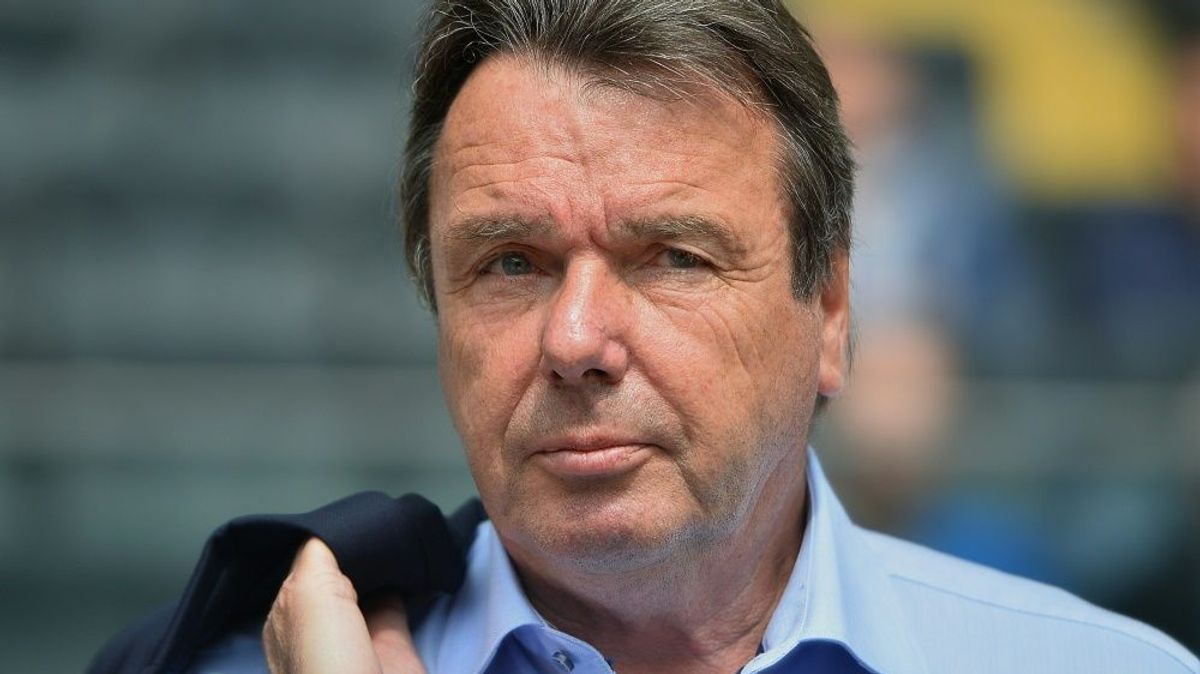 Offenbar Putschversuch gegen Bruchhagen und Todt