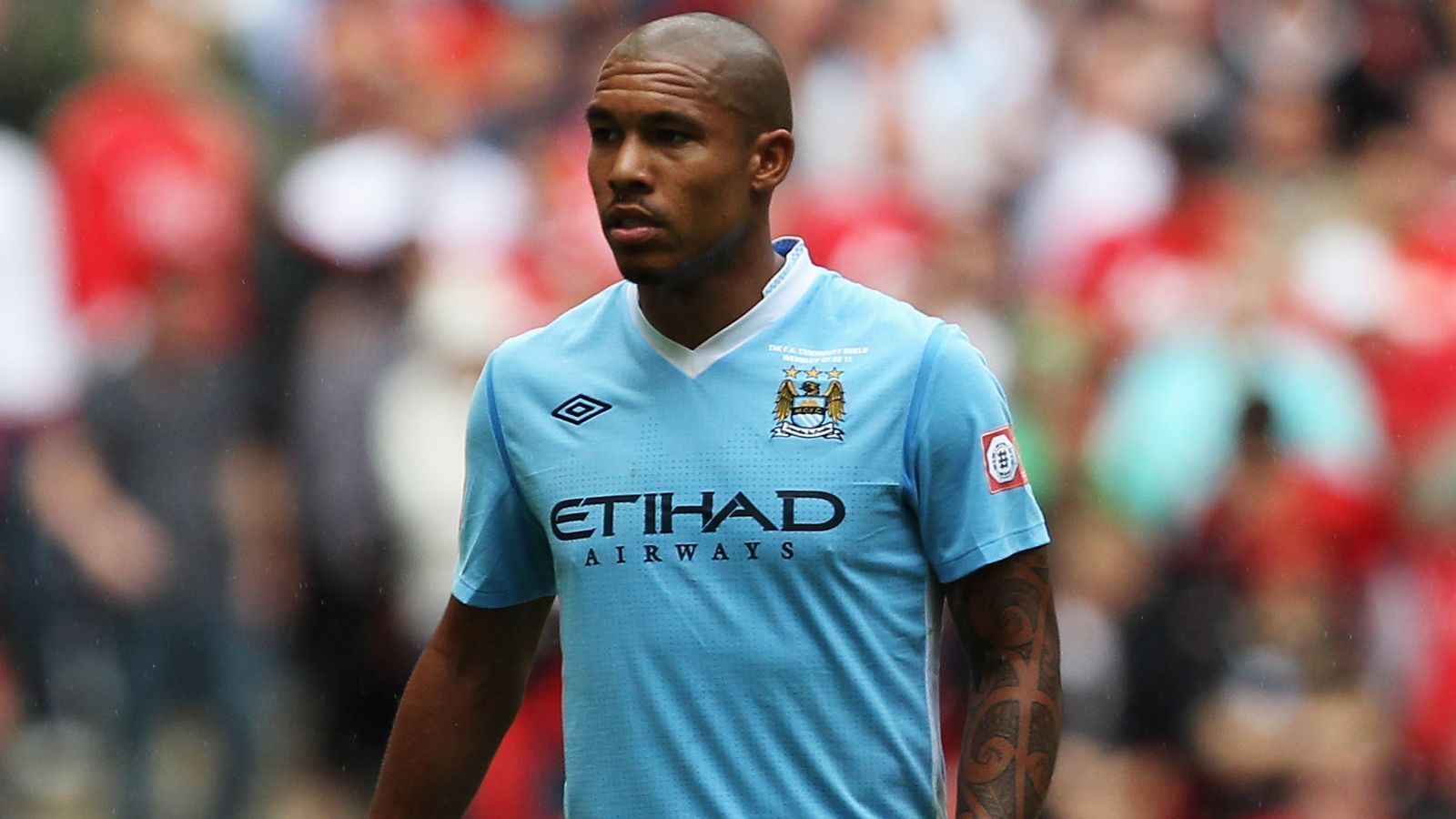 
                <strong>Platz 10: Nigel de Jong - 18 Millionen Euro Ablöse</strong><br>
                Platz 10: Nigel de Jong. Wintertransferperiode 2008/09: Für 18 Millionen Euro vom Hamburger SV zu Manchester City.
              