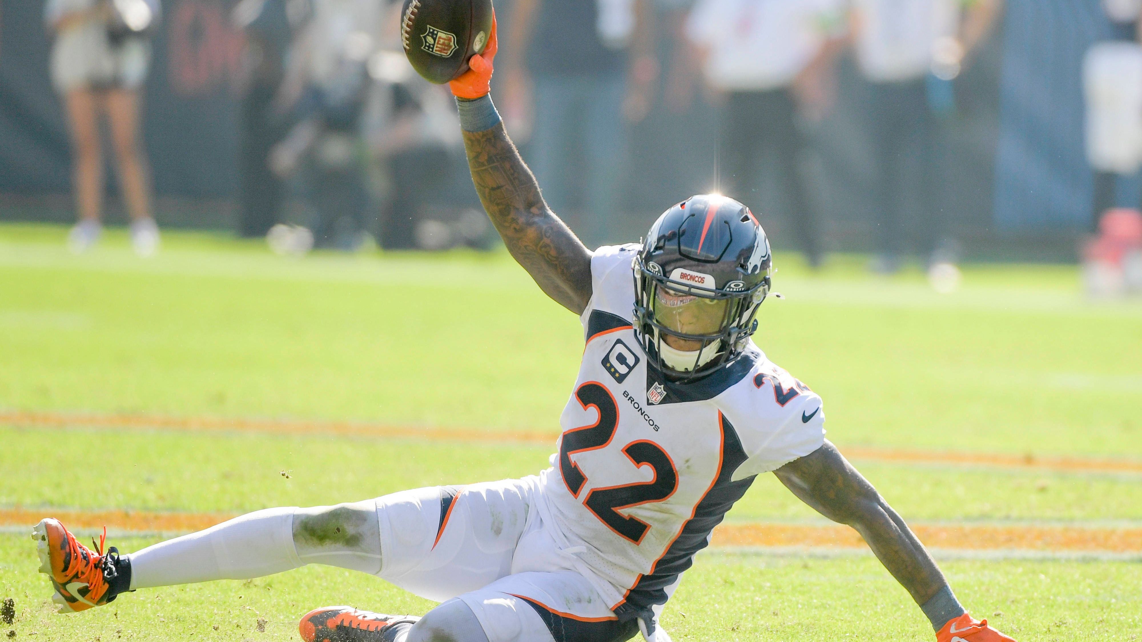 <strong>Kareem Jackson (Defensive Back, Denver Broncos): 4 Spiele</strong><br>Kareem Jackson wurde 2023 zweimal in kurzer Zeit gesperrt. Jeweils ging es um einen Verstoß gegen die Regeln zum Schutz der Gesundheit und Sicherheit der Spieler. Beim zweiten Vergehen hatte er seinen Kopf absichtlich gesenkt, um einen Gegenspieler zu treffen, die erste Sperre wurde nach Berufung von vier auf zwei Spiele gesenkt.
