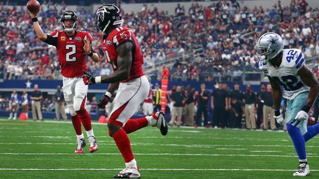 
                <strong>Atlanta Falcons</strong><br>
                Platz 8: Atlanta Falcons. Matt Ryan, Julio Jones und Devonta Freeman sind im Angriff kaum zu stoppen, die Defense ist zur Stelle, wenn sie gebraucht wird. Zugegeben, die knappe Niederlage gegen die 49ers rüttelt etwas an der sonst so starken Falcons-Performance. Dennoch reicht es für die Falcons, vor allem Dank eines starken Jones (1029 Receiving-Yards) für die Top 10.
              