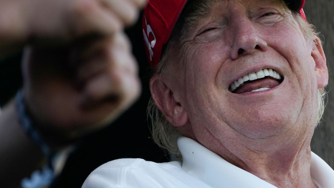 Amtliche Wahlhelfer in den USA haben Gewalt erfahren.