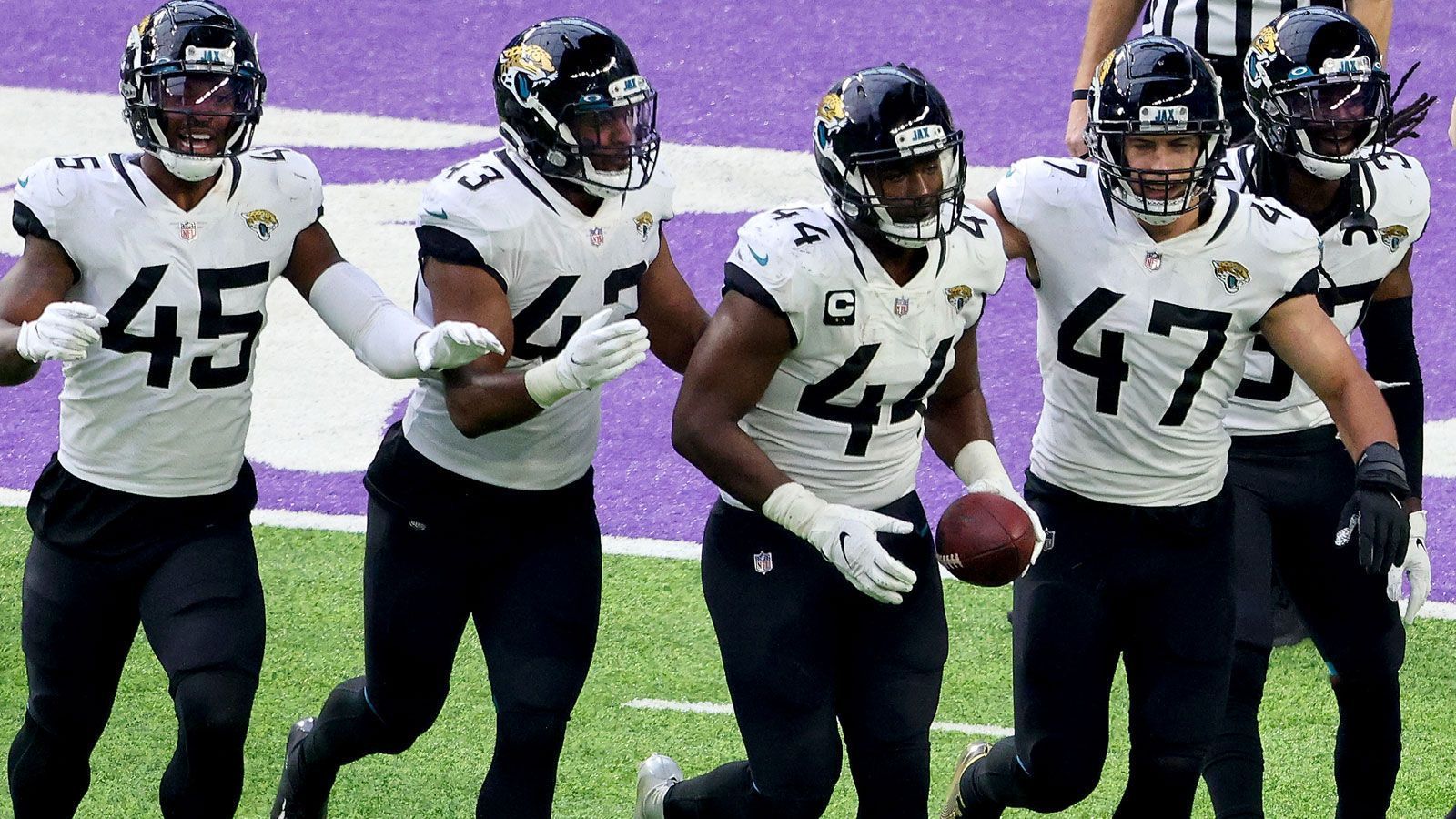 
                <strong>Jacksonville Jaguars (1-12/AFC South)</strong><br>
                Week 15: at Baltimore Ravens -Week 16: vs. Chicago Bears -Week 17: at Indianapolis Colts -Playoffs außer Reichweite
              