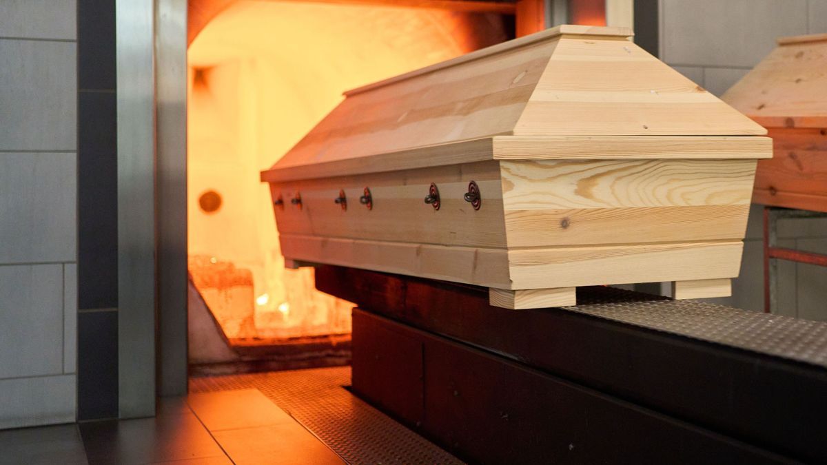 Krematorium-Mitarbeiter entdeckt lebende Leiche