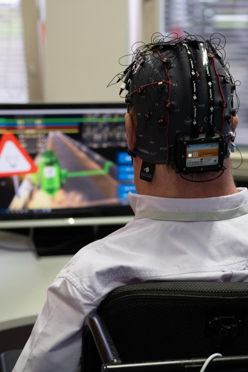 Beim Cybathlon in Zürich gibt es einen Wettbewerb, in dem Querschnittgelähmte mit Gedankenkraft Computer spielen und gegeneinander antreten.