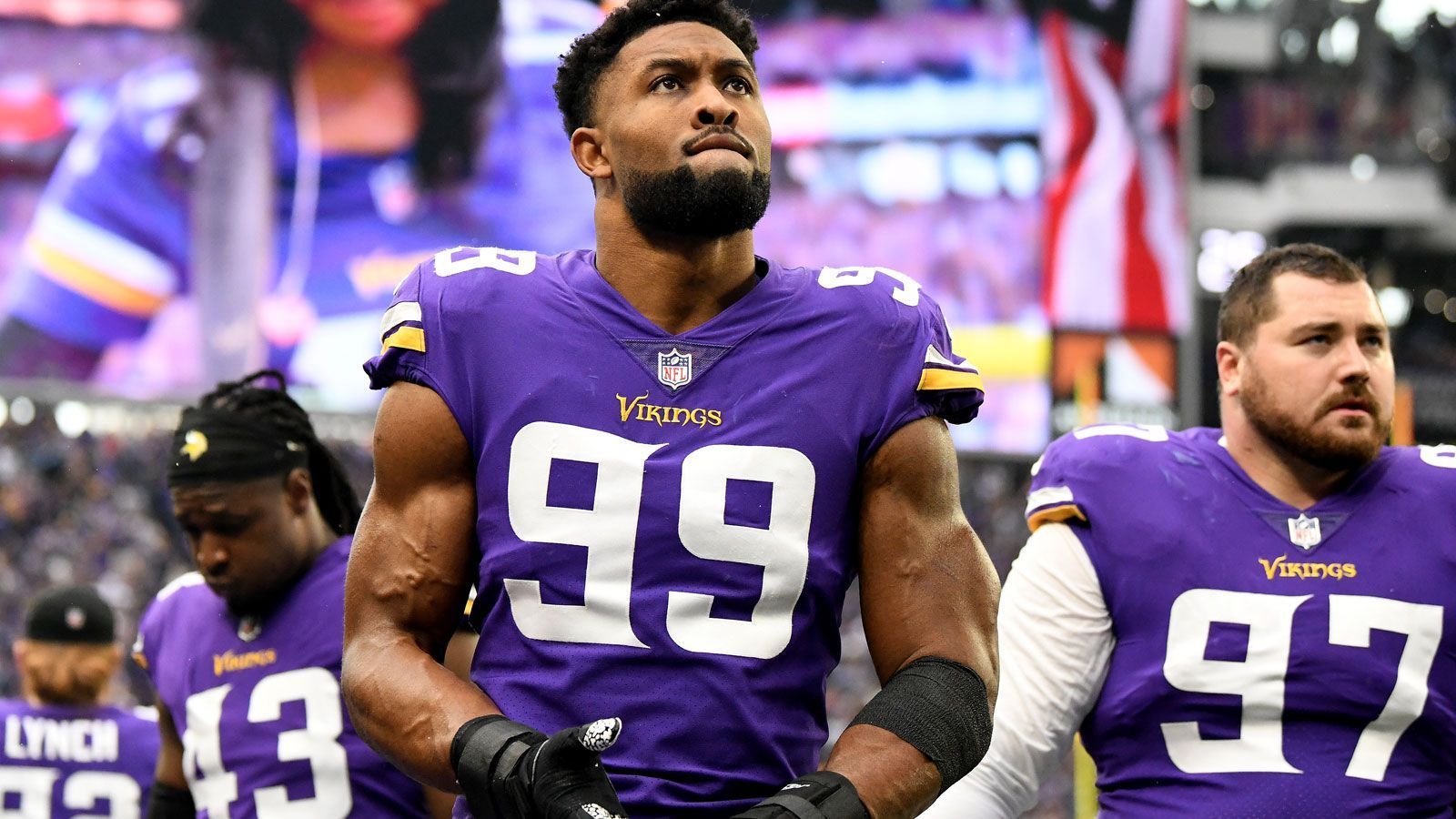 
                <strong>Platz 2 in der NFC: Minnesota Vikings (12-3)</strong><br>
                Playoff-Ticket schon fix&#x2022; Week 17: @Packers<br>&#x2022; Week 18: @Bears<br>
              