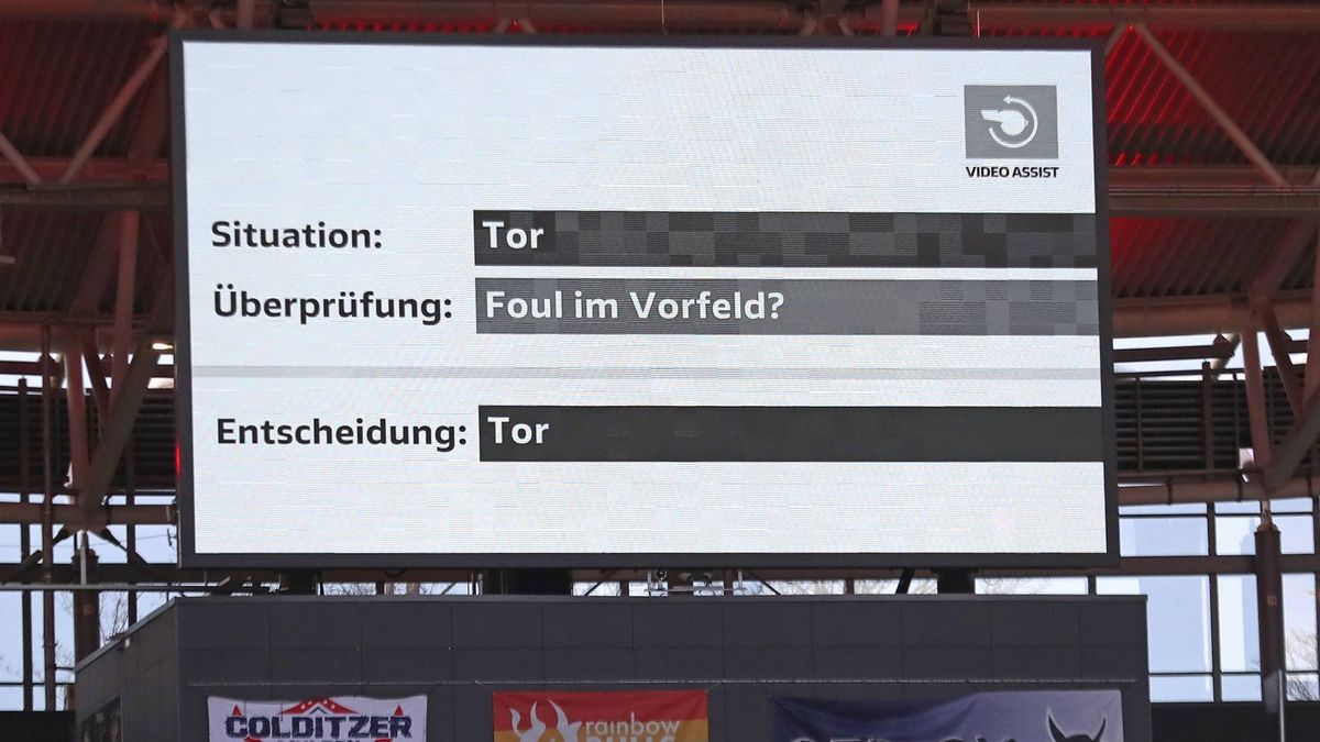 VAR Bundesliga Fußball