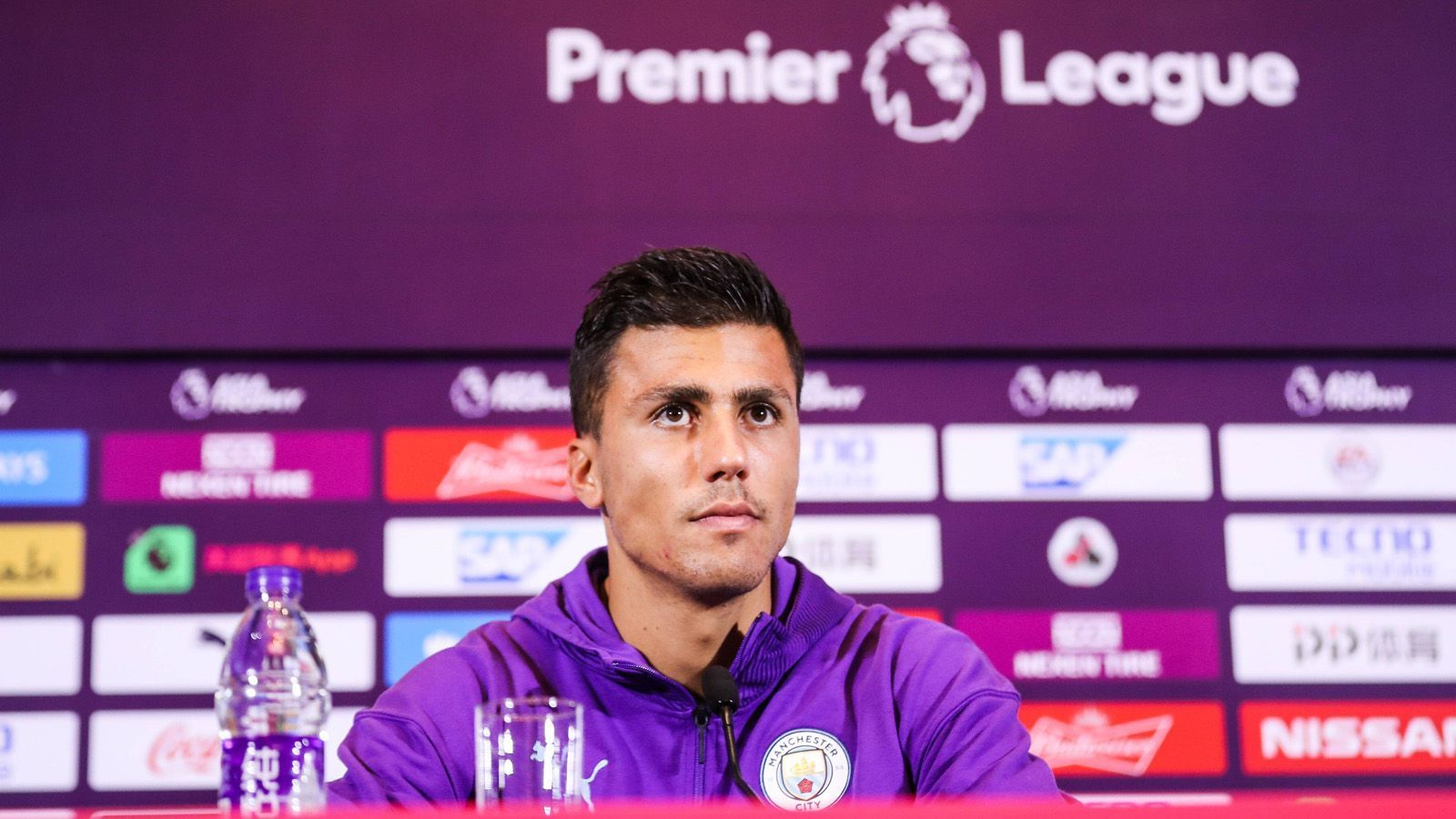 
                <strong>Manchester City</strong><br>
                Gesamtausgaben: 167 Millionen EuroTeuerster Einkauf: Rodri (70 Millionen Euro)
              