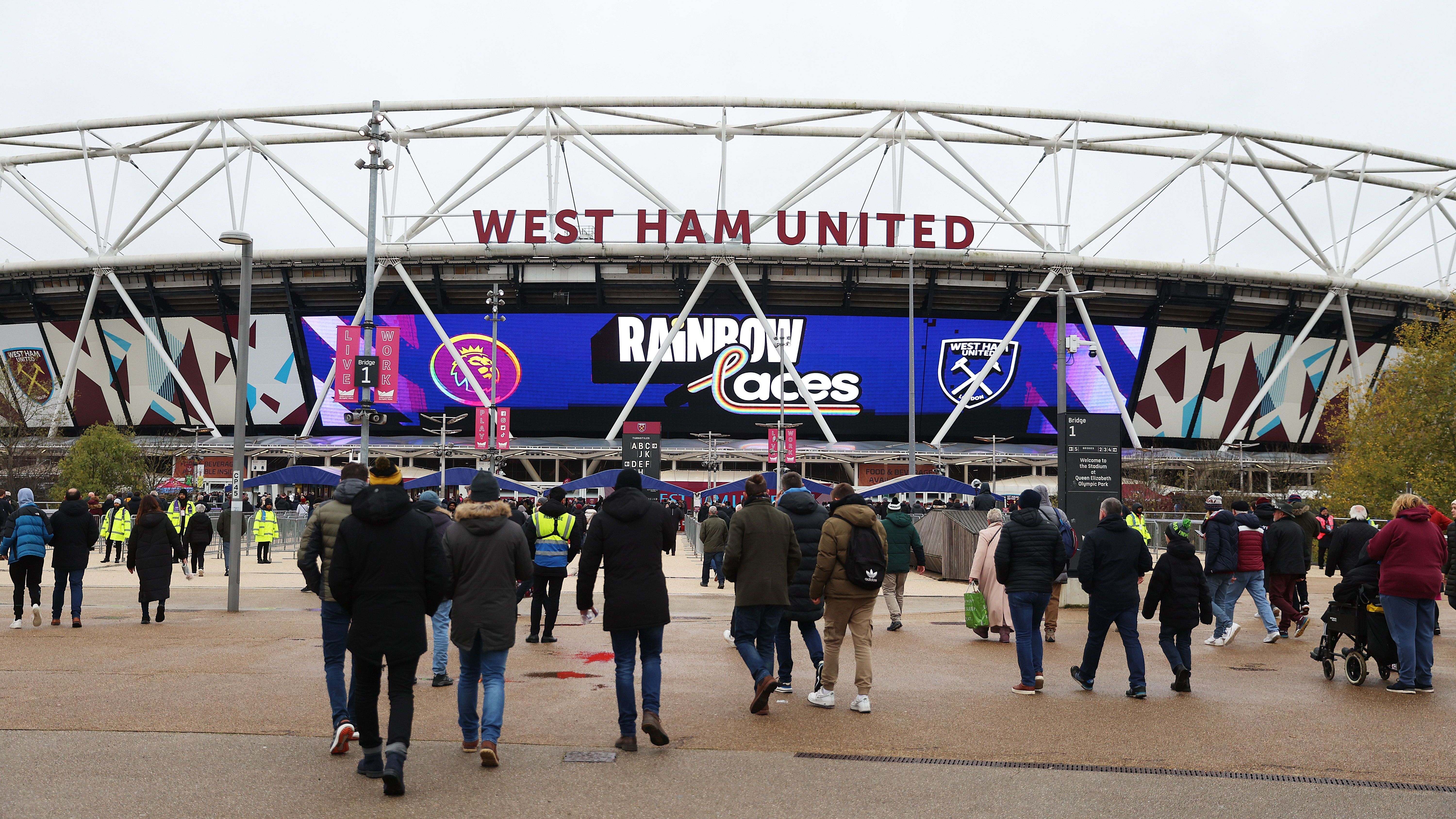 <strong>7. Platz: London Stadium (Ø 62.575 Zuschauer)<br></strong>Stadt: London (England)<br>Klub: West Ham United