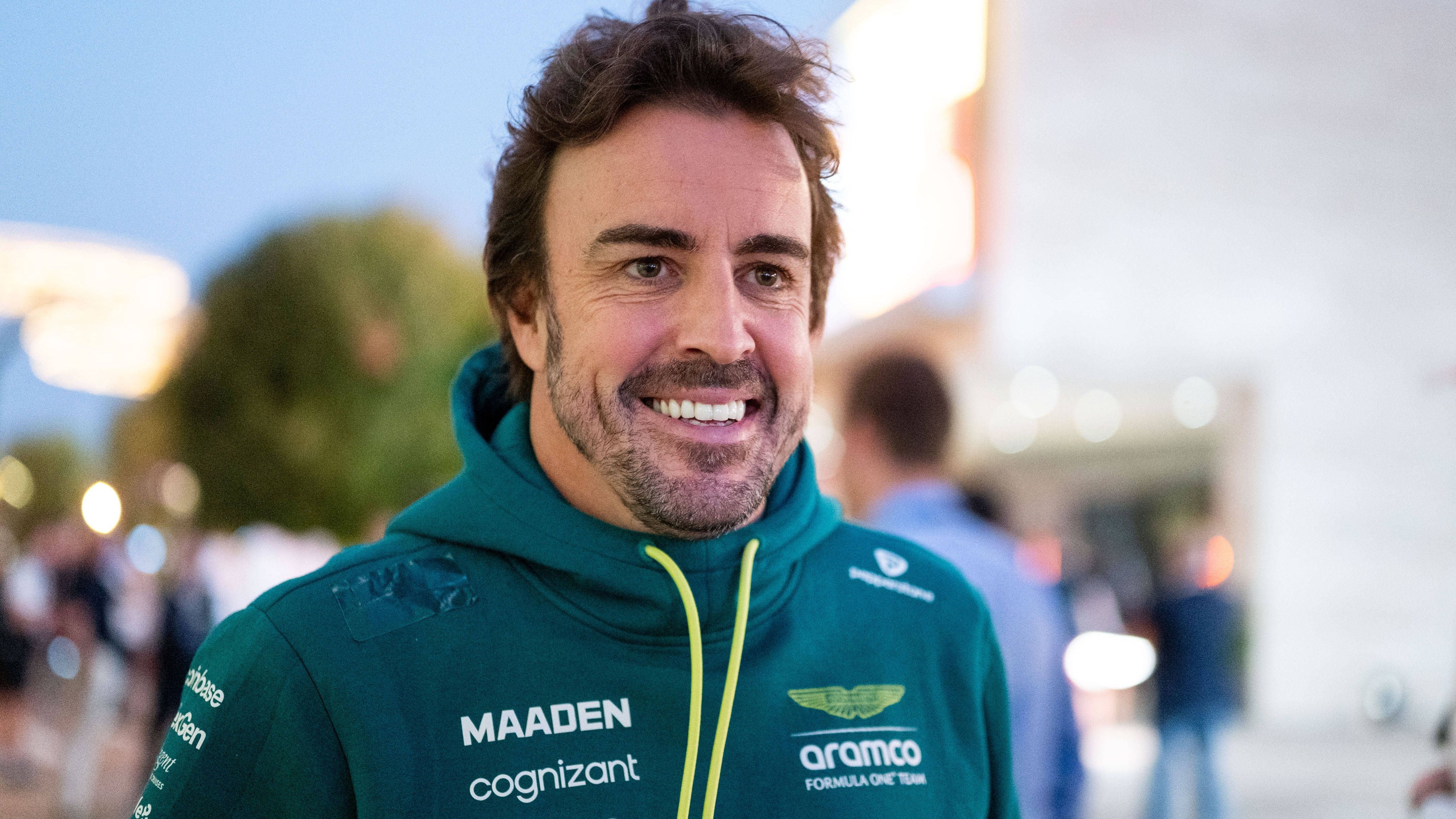 <strong><a data-li-document-ref="509560" href="https://www.ran.de/sports/motorsport/fernando-alonso">Fernando Alonso</a> - Aston Martin Aramco Honda</strong><br>Vertrag bis: 2026<br>Gehalt: 20 Millionen<br>Alter: 44