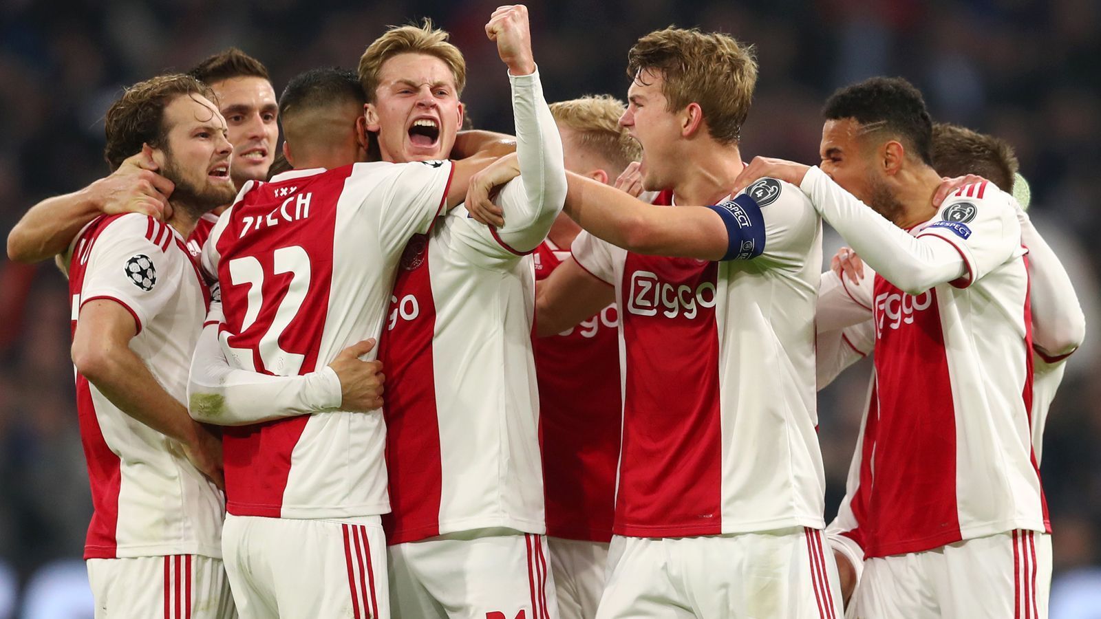 
                <strong>Platz 8 - Ajax Amsterdam</strong><br>
                Gehälter: 54,5 Millionen EuroLand: NiederlandeLiga: Eredivisie
              