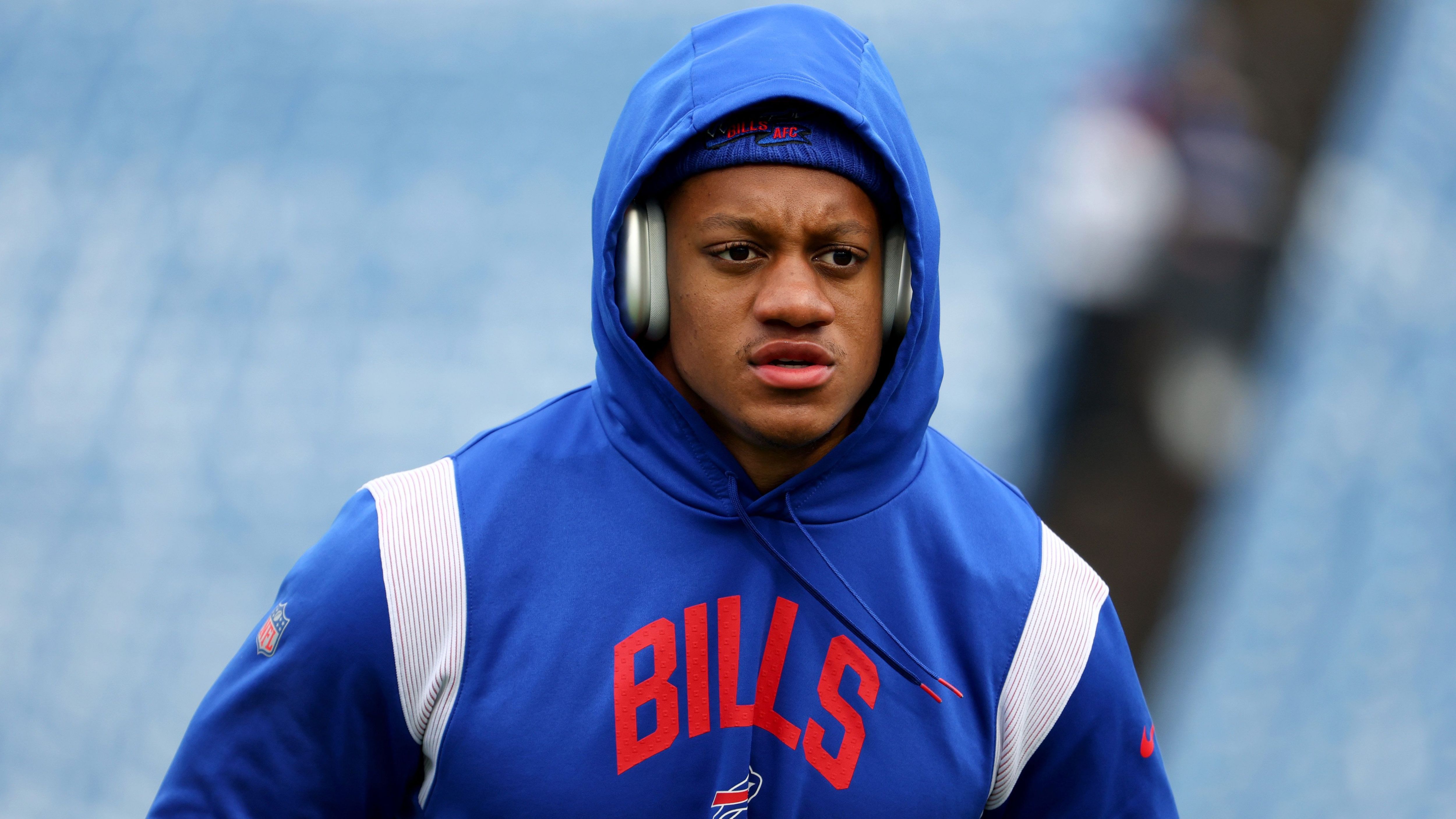 
                <strong>Tremaine Edmunds (Chicago Bears)</strong><br>
                Wie NFL-Insider Ian Rapoport berichtet, erhält Linebacker Tremaine Edmunds bei den Chicago Bears einen Vierjahres-Vertrag über 72 Millionen Dollar, wovon 50 Millionen Dollar garantiert sind. Zuvor war der 24-Jährige fünf Jahre lang bei den Buffalo Bills aktiv.
              